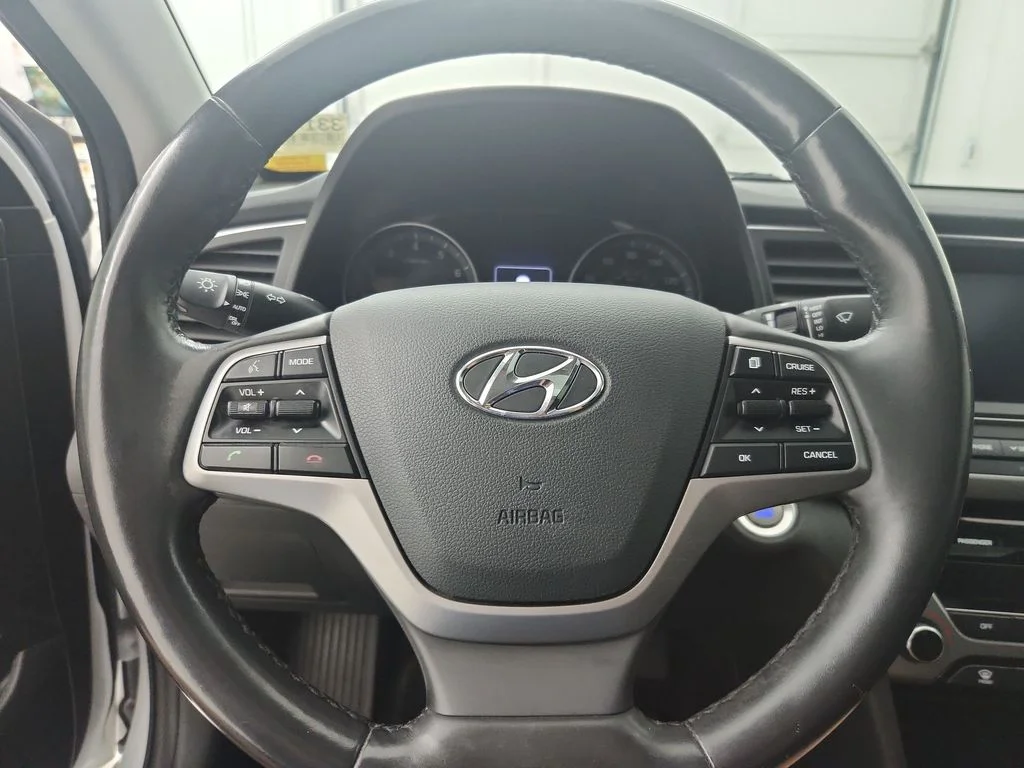 Used 2018 White Hyundai Value Edition image 24