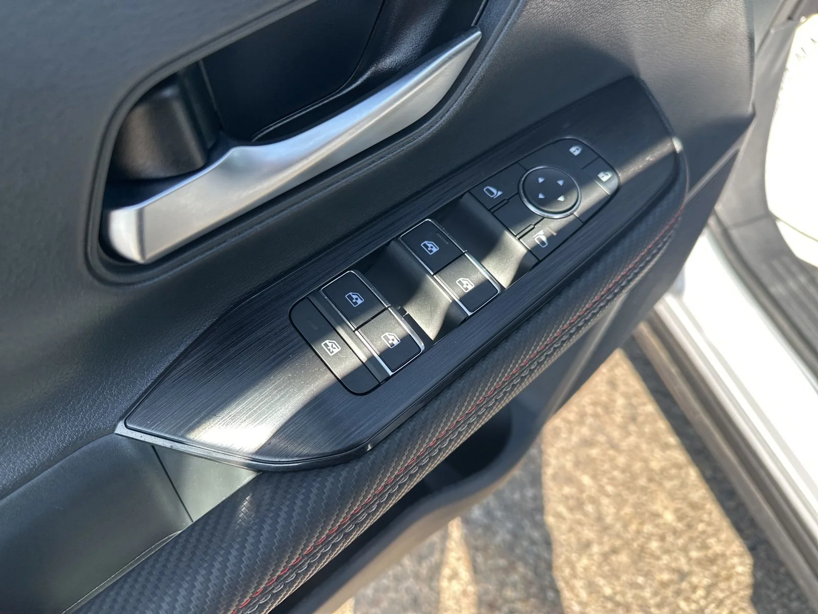 2026 Nissan KICKS SR AWD - Photo 17