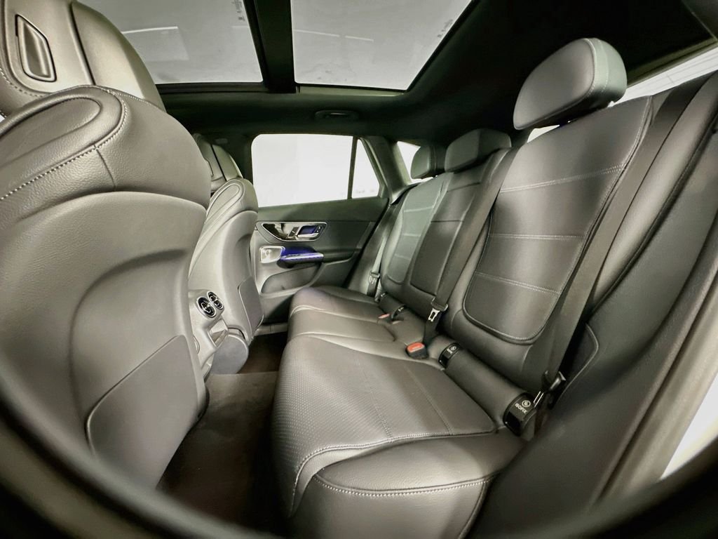 New 2026 Polar White Mercedes-Benz GLC 300 image 26