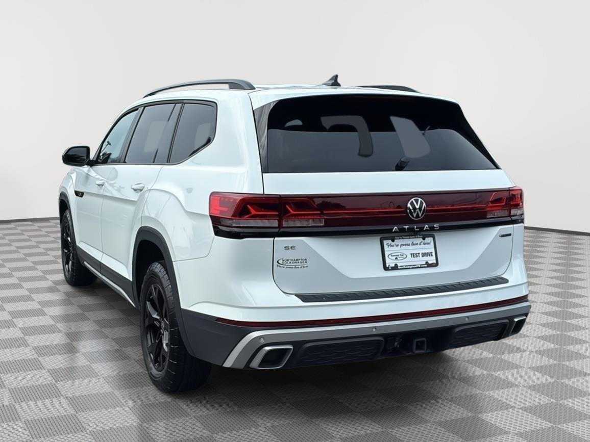 Used 2024 Pure White Volkswagen 2.0T Peak Edition SE w/Technology image 7