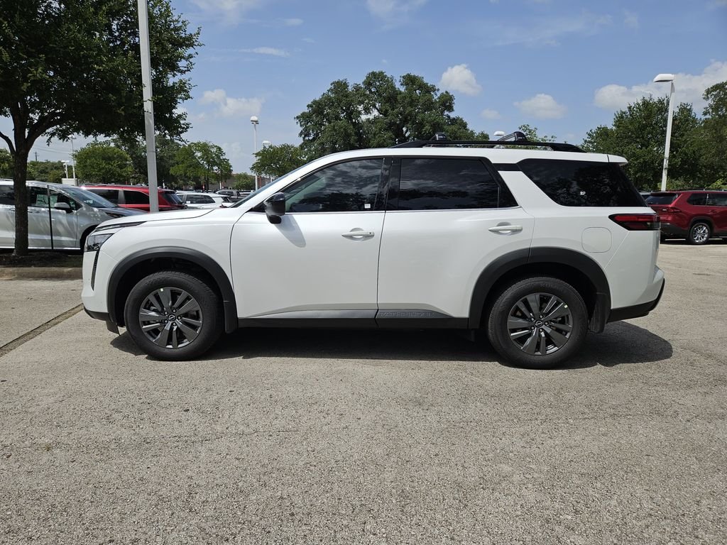 New 2026 Everest White Pearl TriCoat Nissan SV image 4