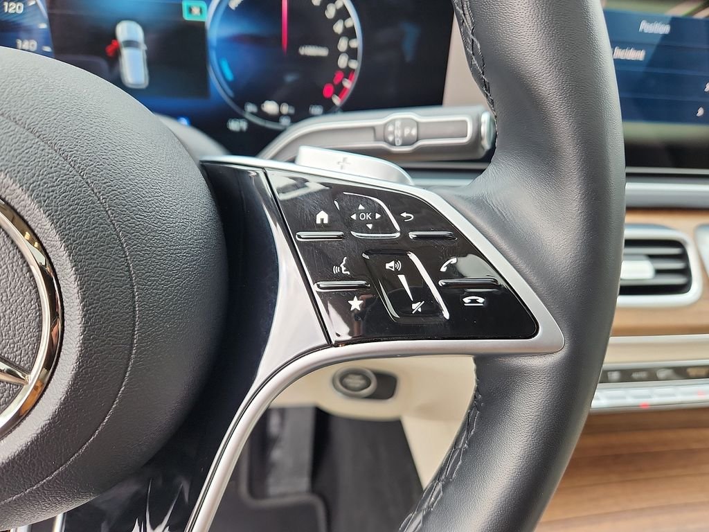 Used 2025 Polar White Mercedes-Benz GLE 450e image 23