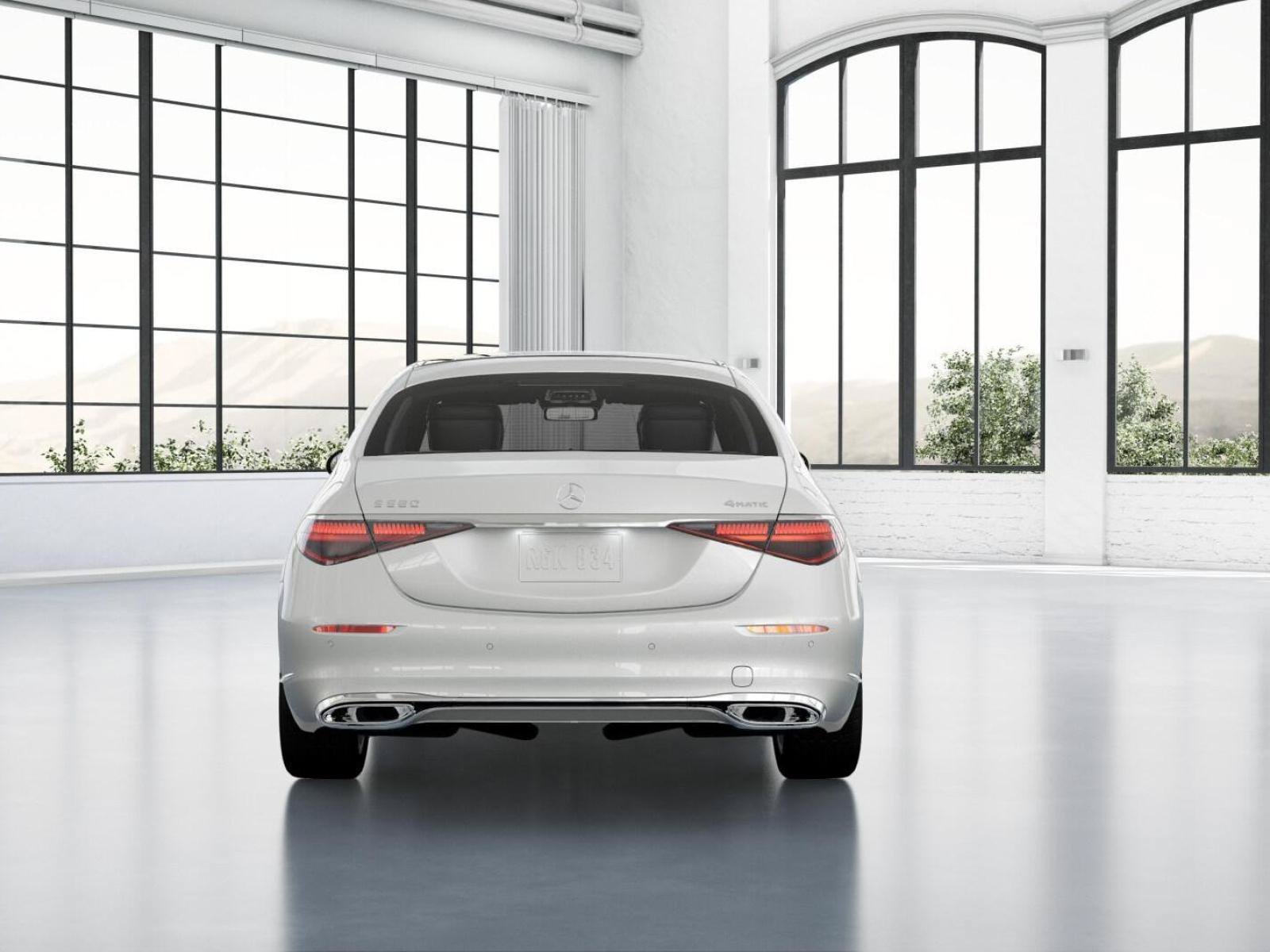 Certified Used 2023 MANUFAKTUR Diamond White Mercedes-Benz S 580 image 42