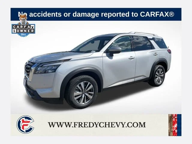 2025 Nissan Pathfinder SL 4WD's photo
