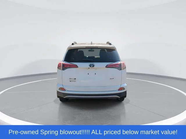 Used 2016 White Toyota XLE image 7