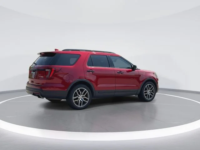 Used 2016 Red Ford Sport image 8