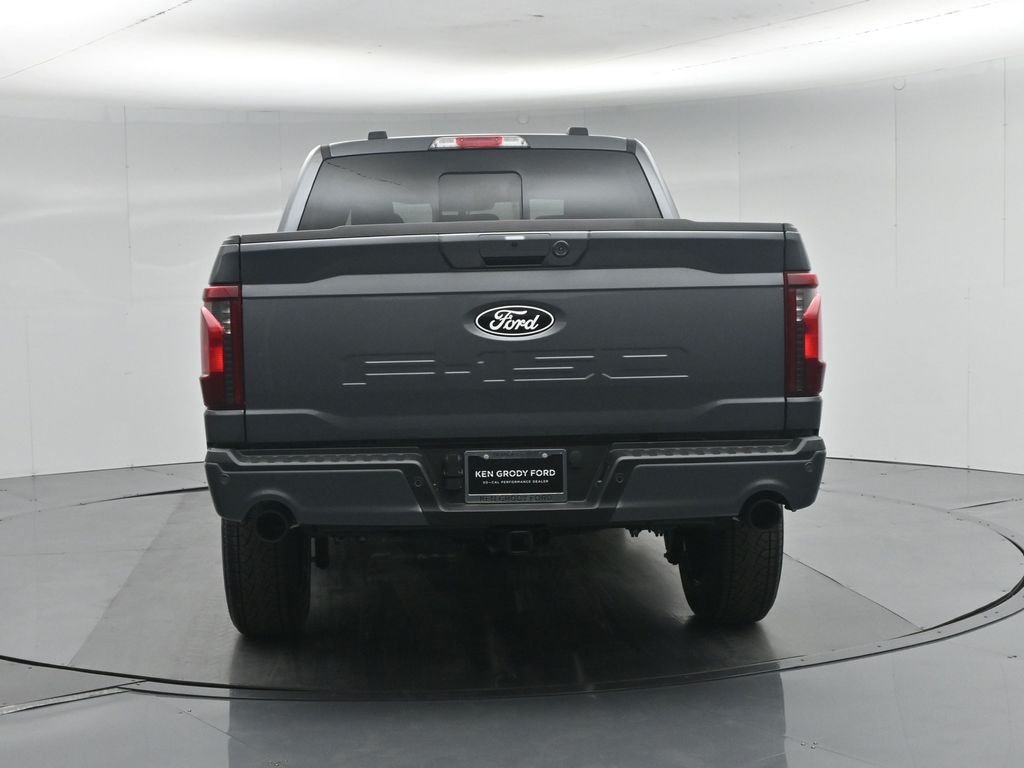 New 2026 Carbonized Gray Metallic Ford XLT image 29