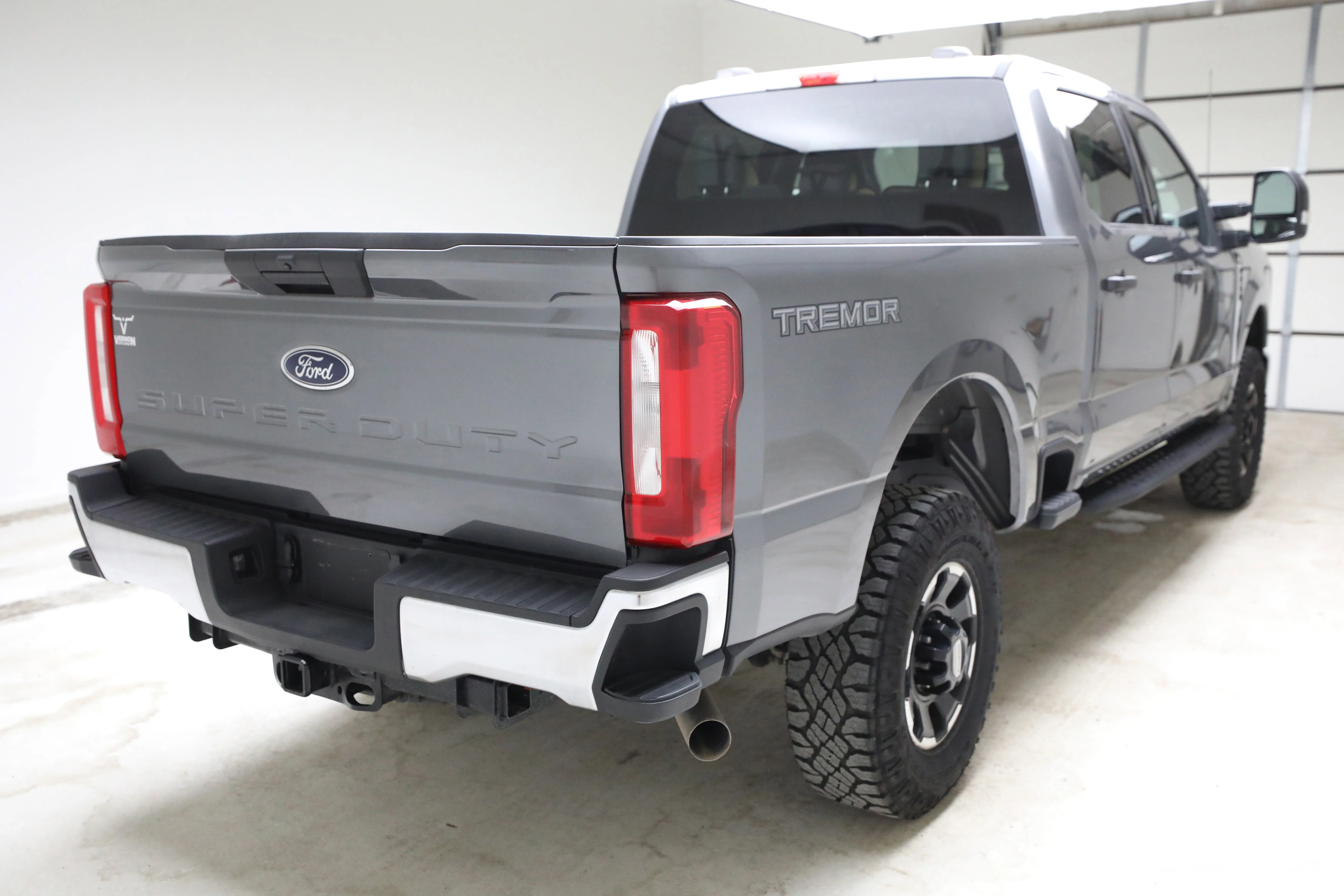 Pre-Owned 2025 Ford Super Duty F-250 XLT Crew Cab 4x4 Tremor