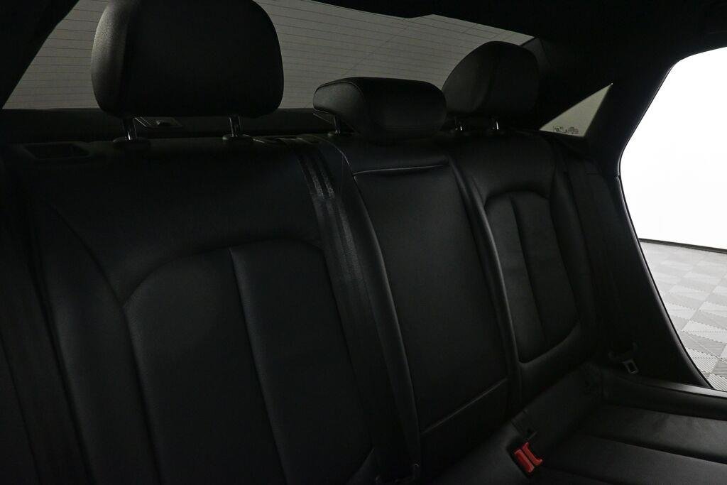 Used 2018 Brilliant Black Audi Premium image 19