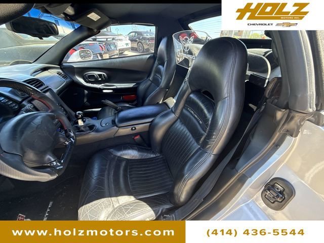 Used 2000 Sebring Silver Metallic Chevrolet 2dr Convertible image 22
