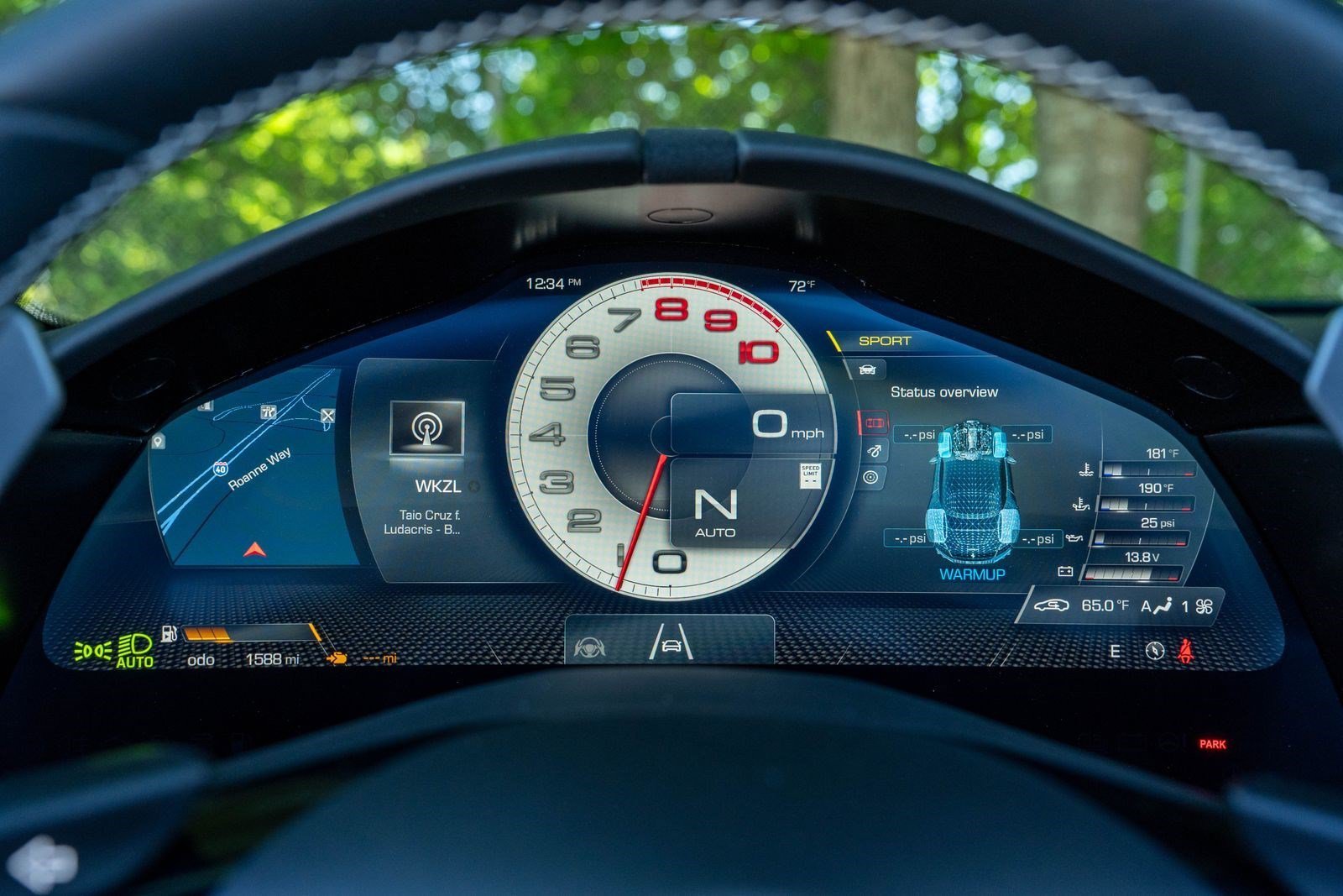 Used 2024  Ferrari  image 40