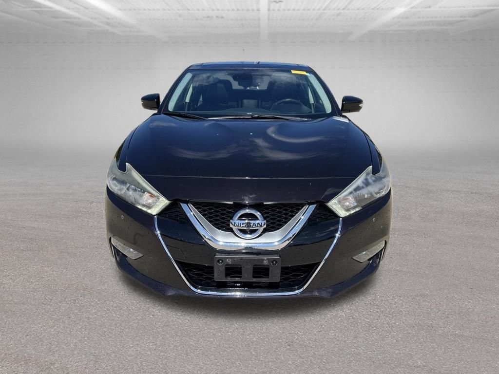 Used 2016 Bordeaux Nissan Platinum image 8