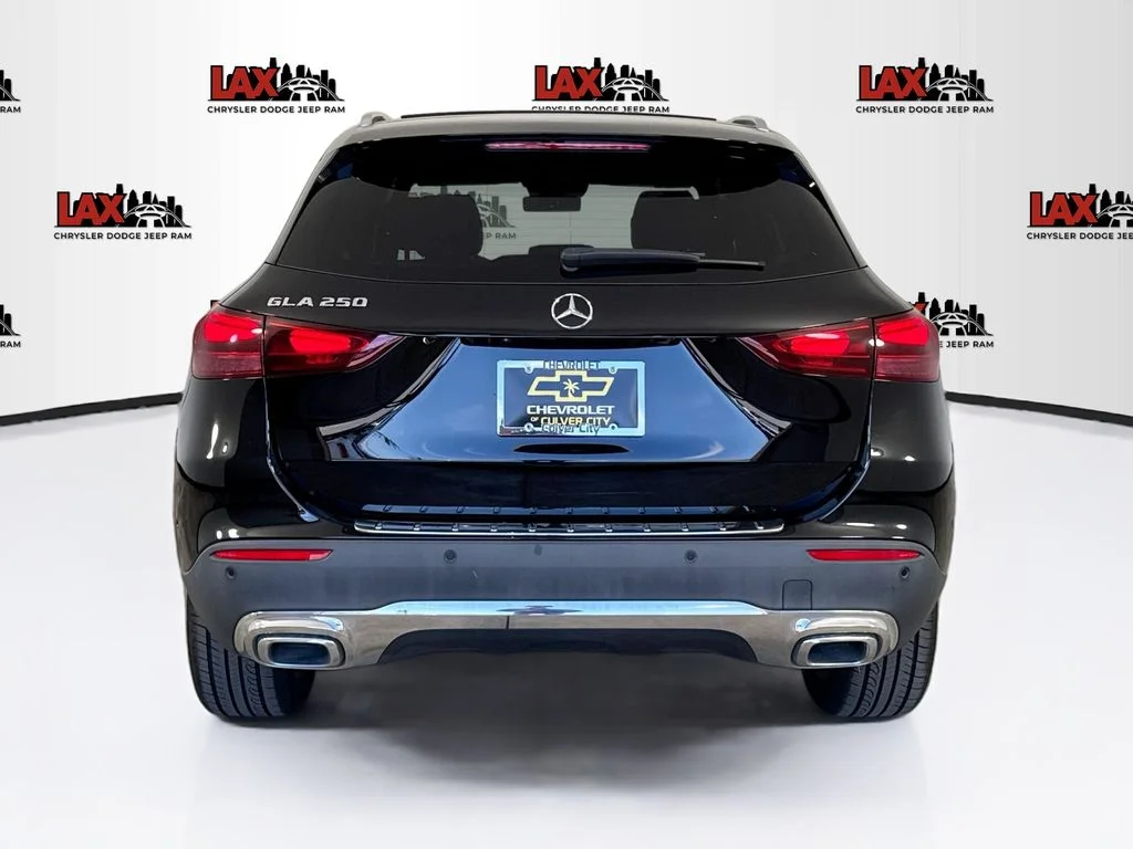 Used 2024  Mercedes-Benz GLA 250 image 6