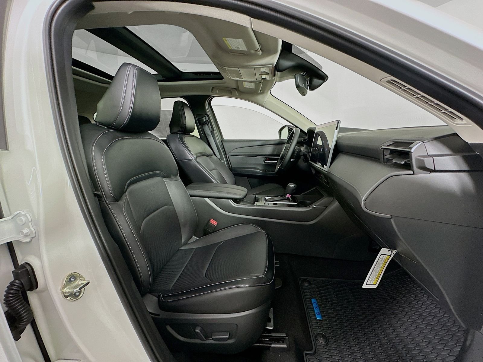 New 2026 Rhodium White Metallic Mazda 2.5 S Premium Plus AWD image 30