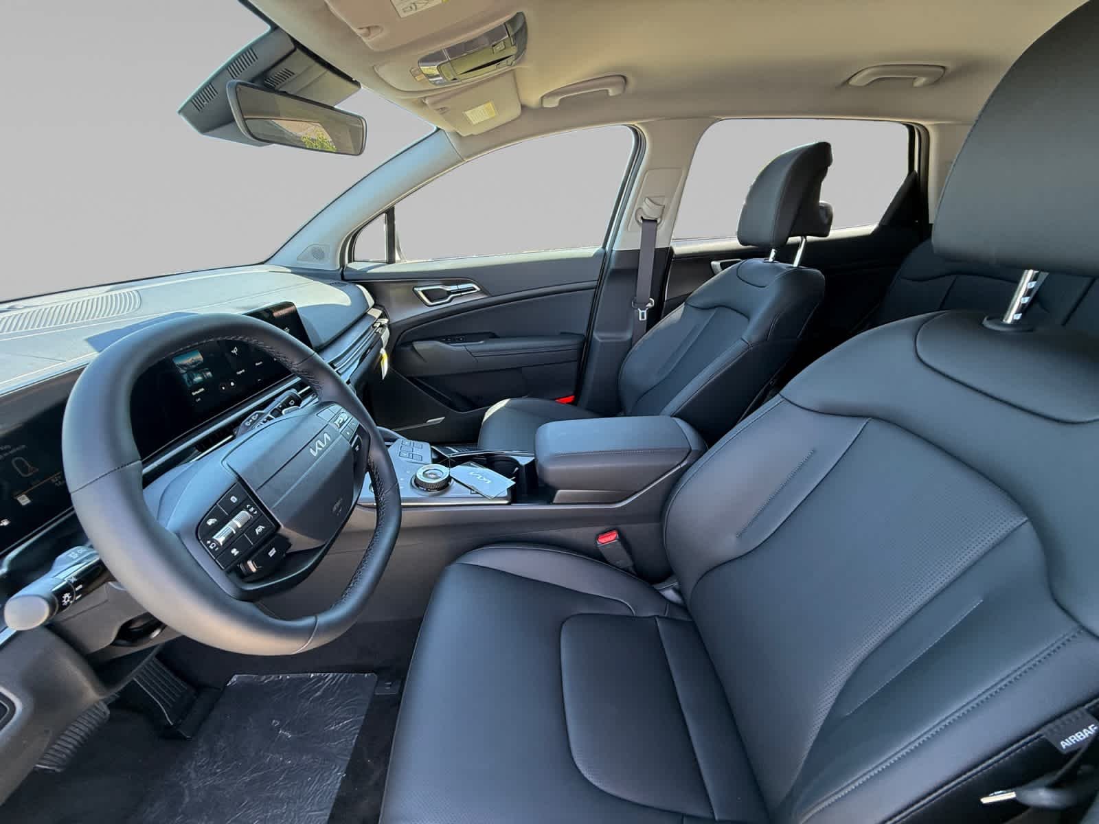 New 2026 Snow White Pearl Kia EX image 11