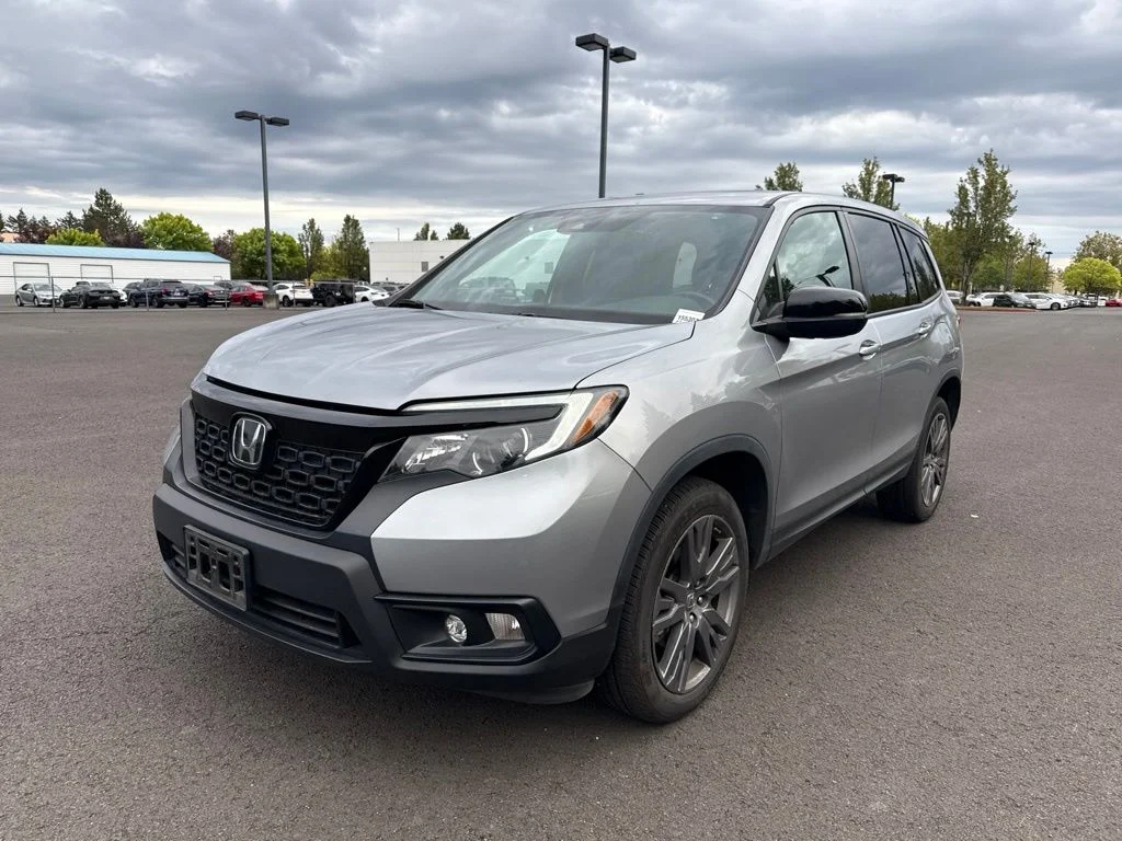 Used 2019 Lunar Silver Metallic Honda EX-L image 3