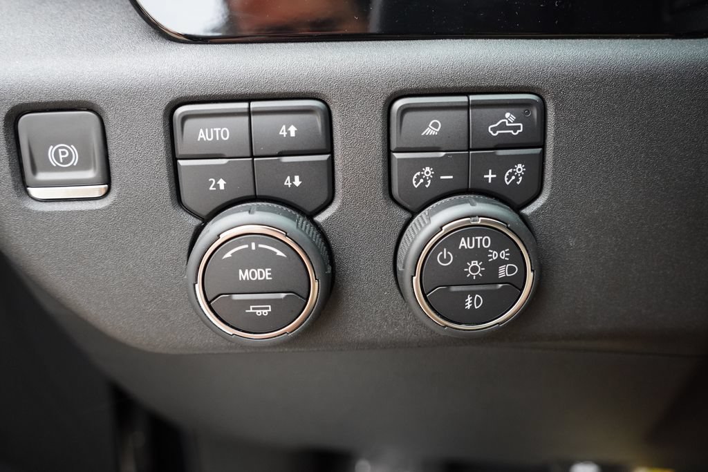 Certified Used 2024 Black Chevrolet High Country image 27