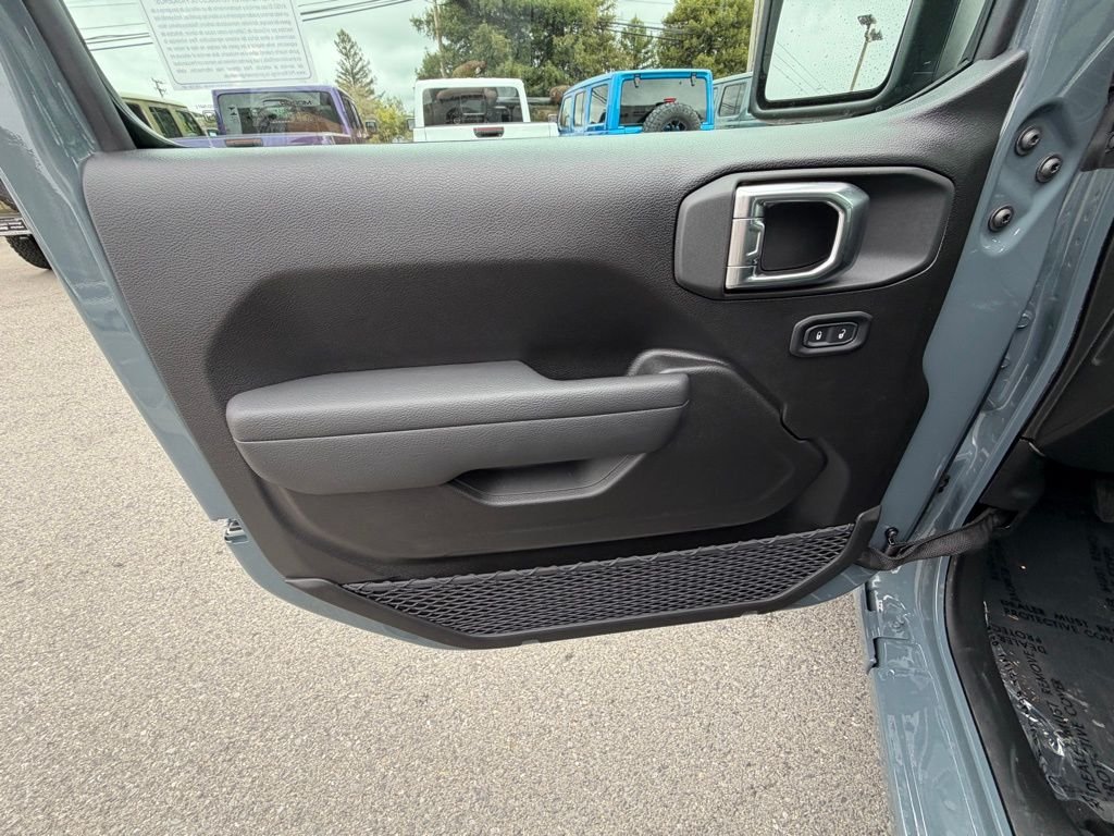 New 2026 Anvil Clear-Coat Exterior Paint Jeep Sport image 10