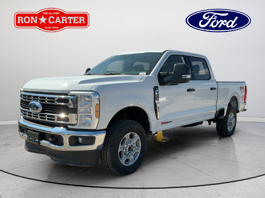 New 2026 Oxford White Ford XLT image 3