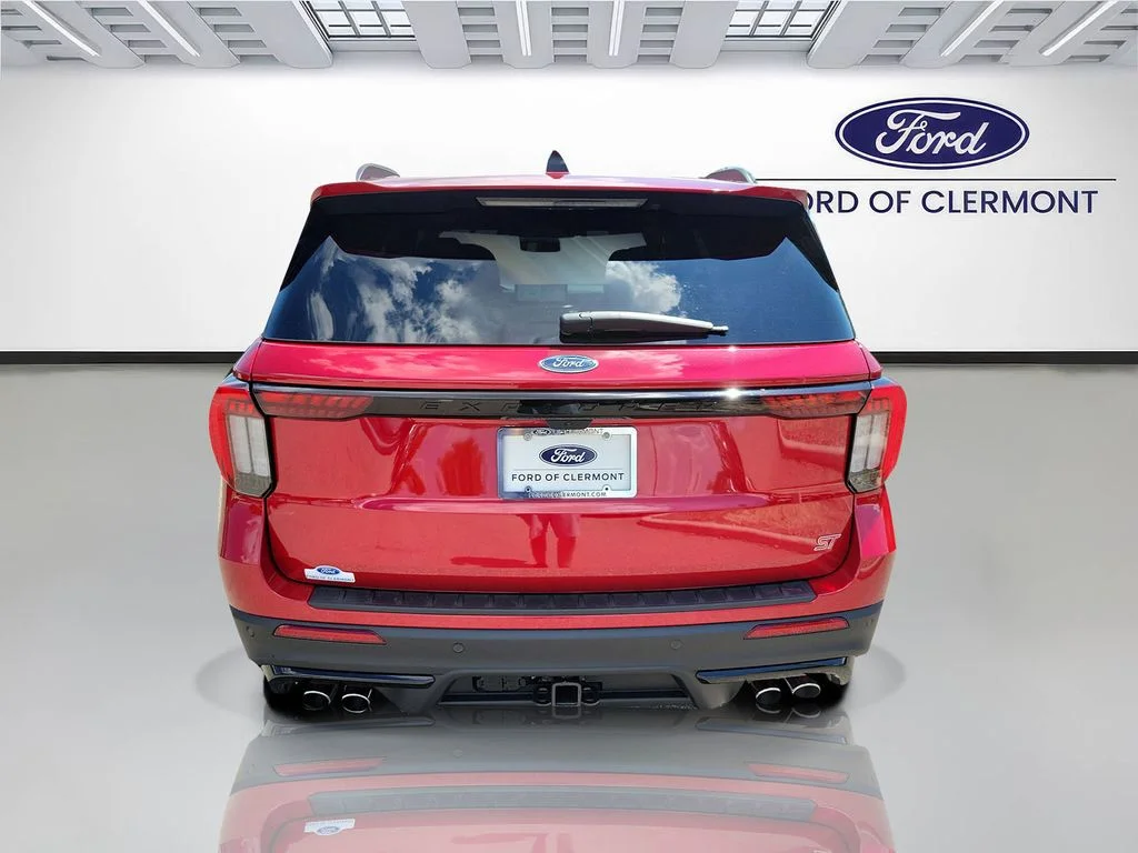 New 2026 Rapid Red Metallic Tinted Clearcoat Ford ST image 4