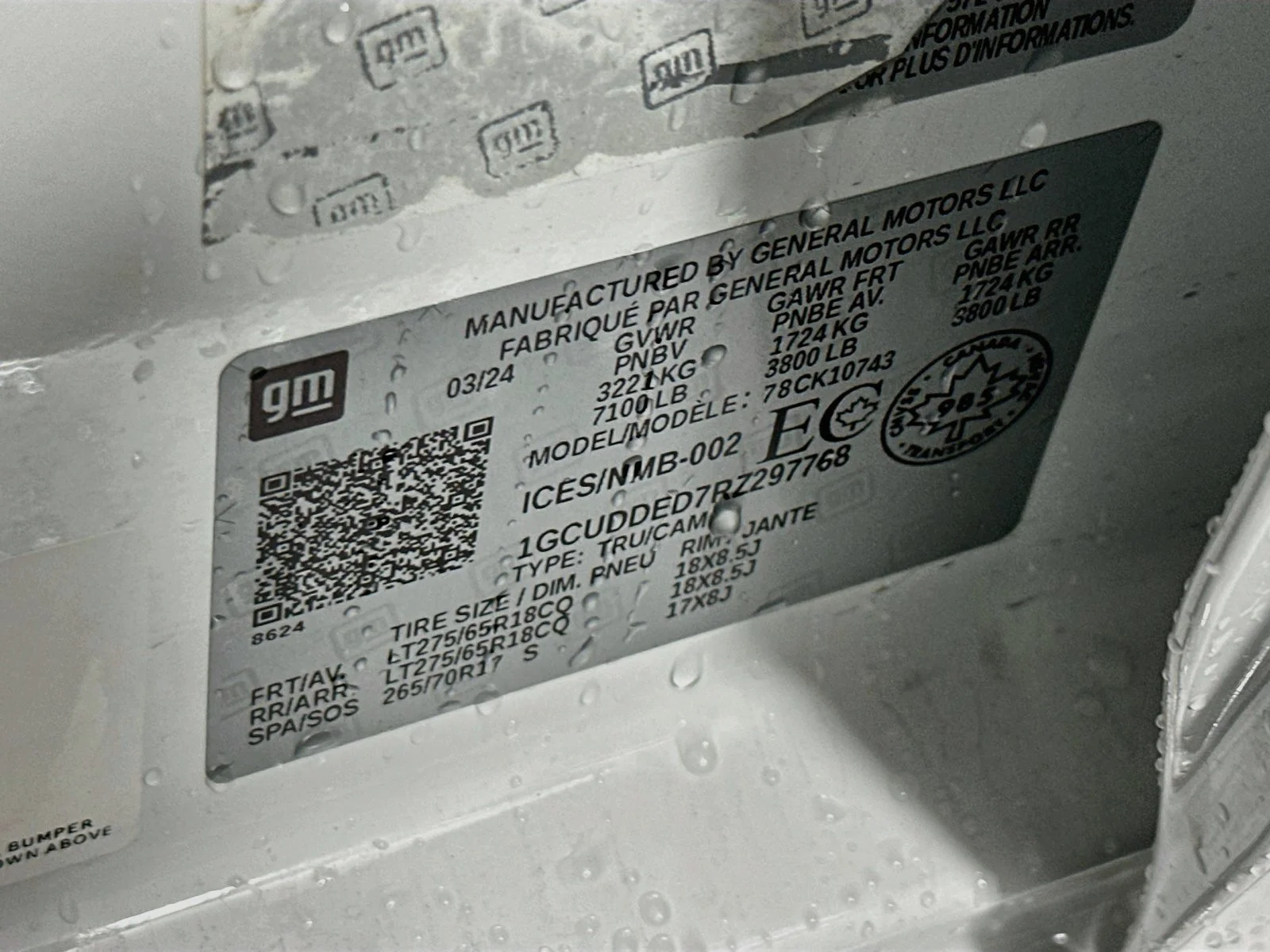 Used 2024 White Chevrolet LT image 33