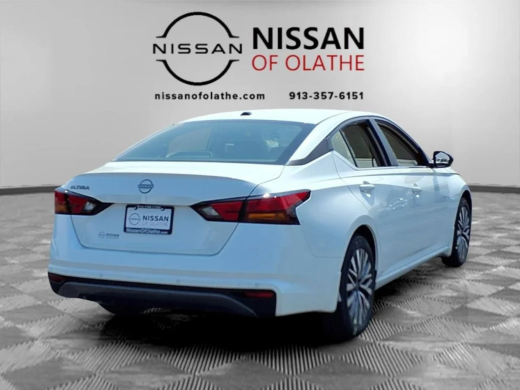 New 2026 Pearl White TriCoat Nissan SV image 27