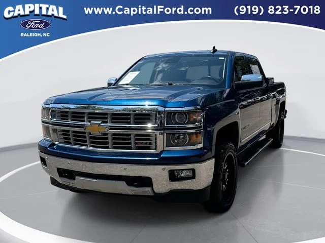 Used 2015  Chevrolet LTZ image 1