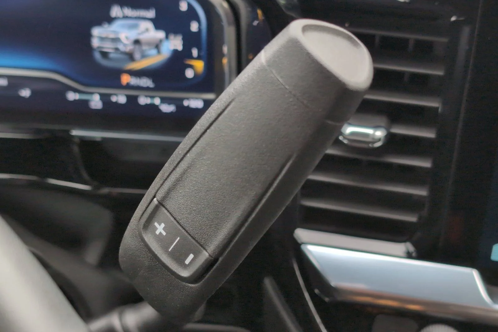2025 Chevrolet Silverado 2500HD LT - Photo 21