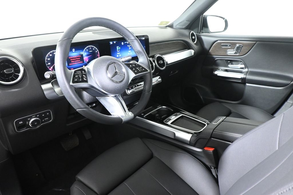 Certified Used 2026 Night Black Mercedes-Benz GLB 250 image 15