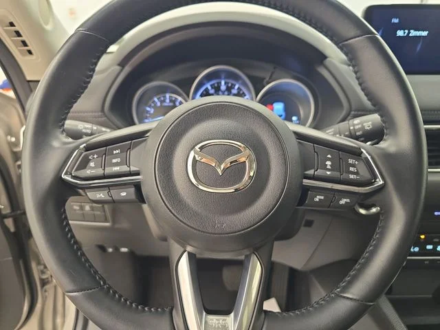 Used 2025 Platinum Mazda 2.5 S Select Package image 28