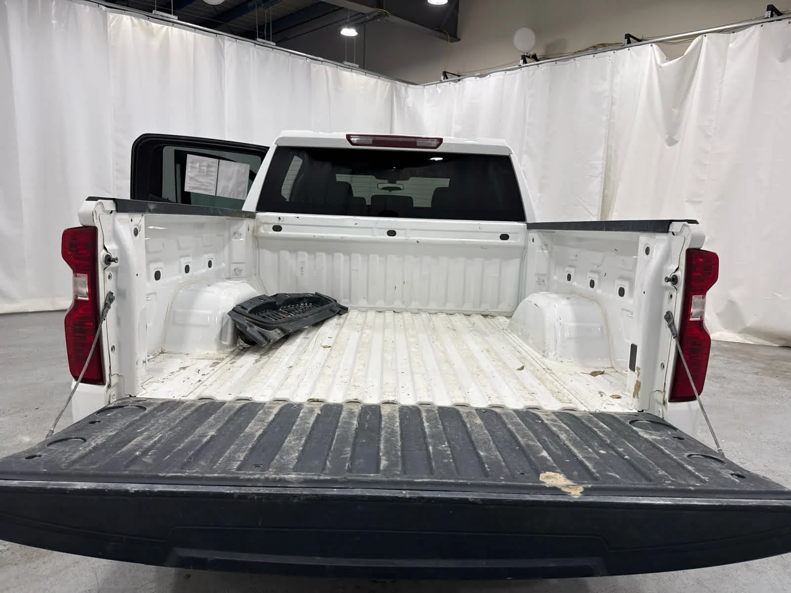Used 2020 SUMMIT WHITE Chevrolet LT image 14