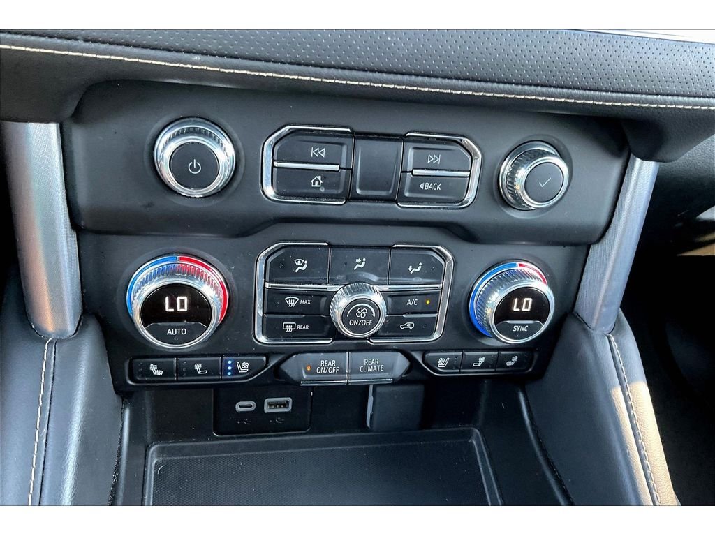 Used 2024 Sterling Metallic GMC SLT image 22