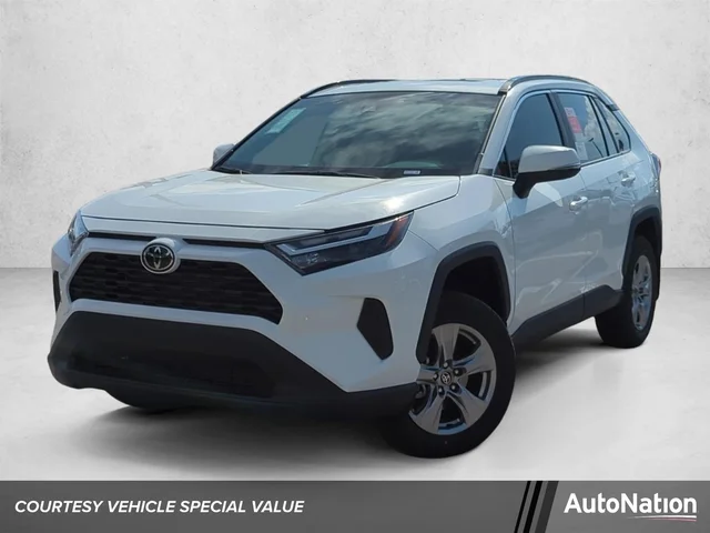 2025 Toyota RAV4 XLE