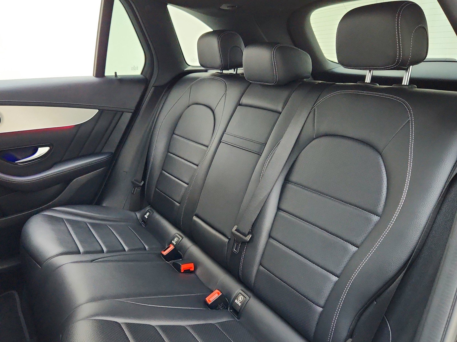 Certified Used 2022 Graphite Grey Metallic Mercedes-Benz GLC 300 image 25