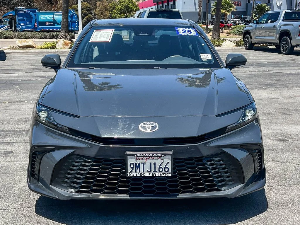 Certified Used 2025  Toyota SE image 2