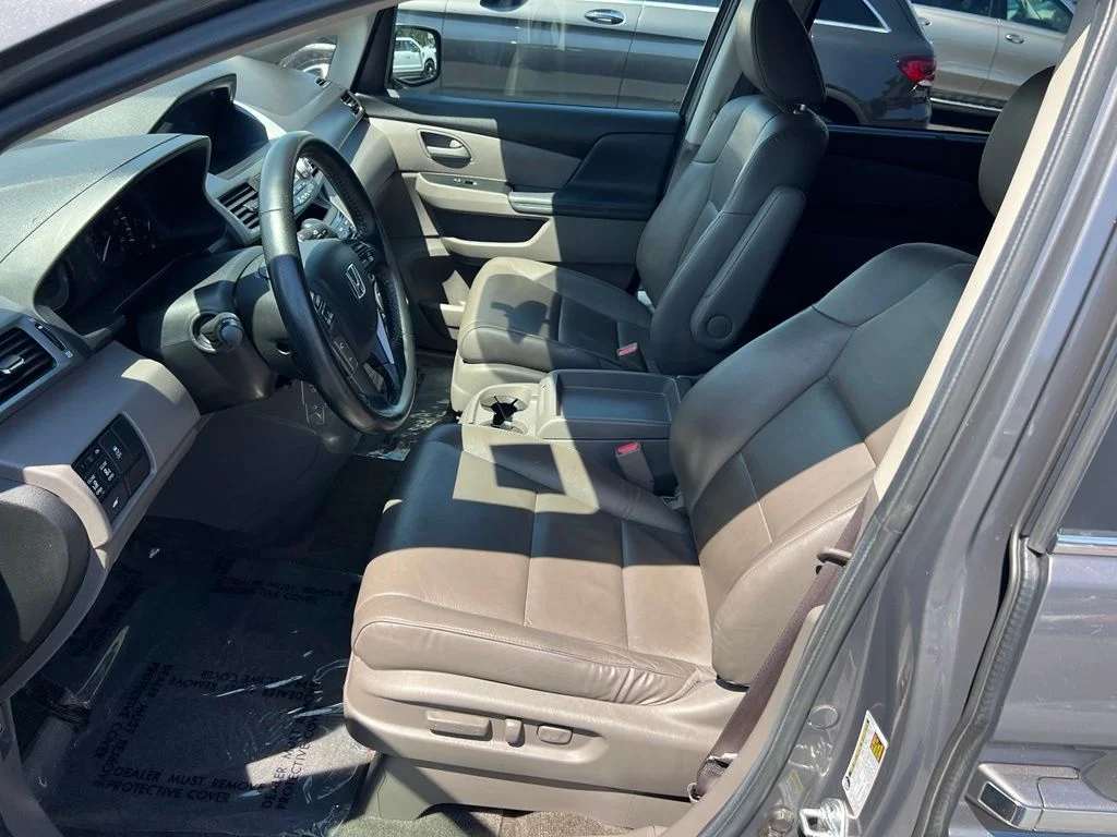 Used 2013 Polished Metal Metallic Honda EX-L image 11