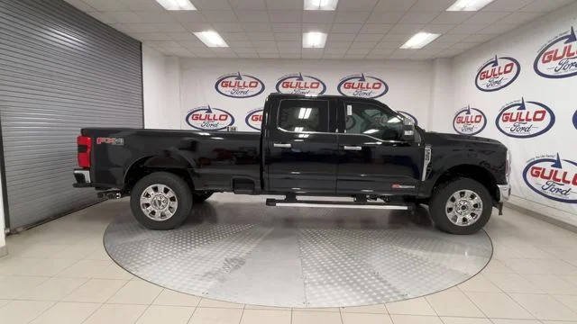 New 2026 Agate Black Metallic Ford Lariat image 10