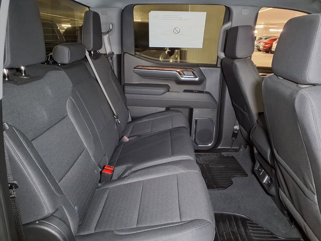 2025 GMC Sierra 1500 SLE - Photo 7