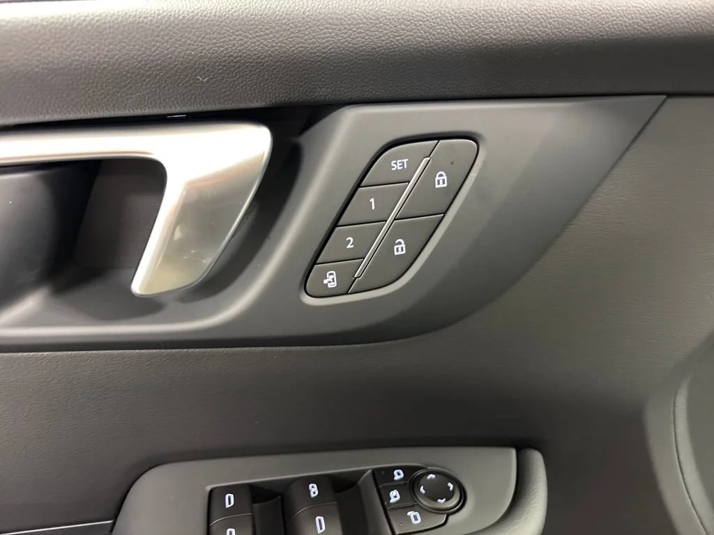 2026 Buick Enclave Preferred - Photo 23