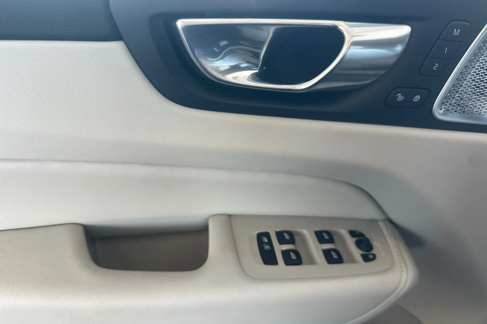New 2026 Forest Lake Volvo Ultra image 10