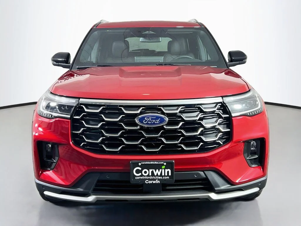 New 2026 Rapid Red Metallic Tinted Clearcoat Ford Platinum image 4