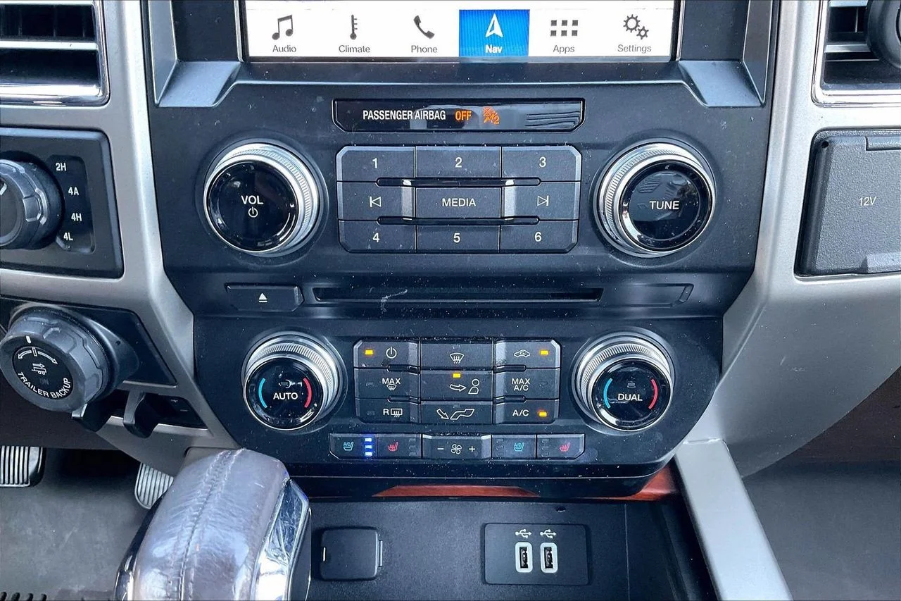Used 2016 White Ford King Ranch image 20