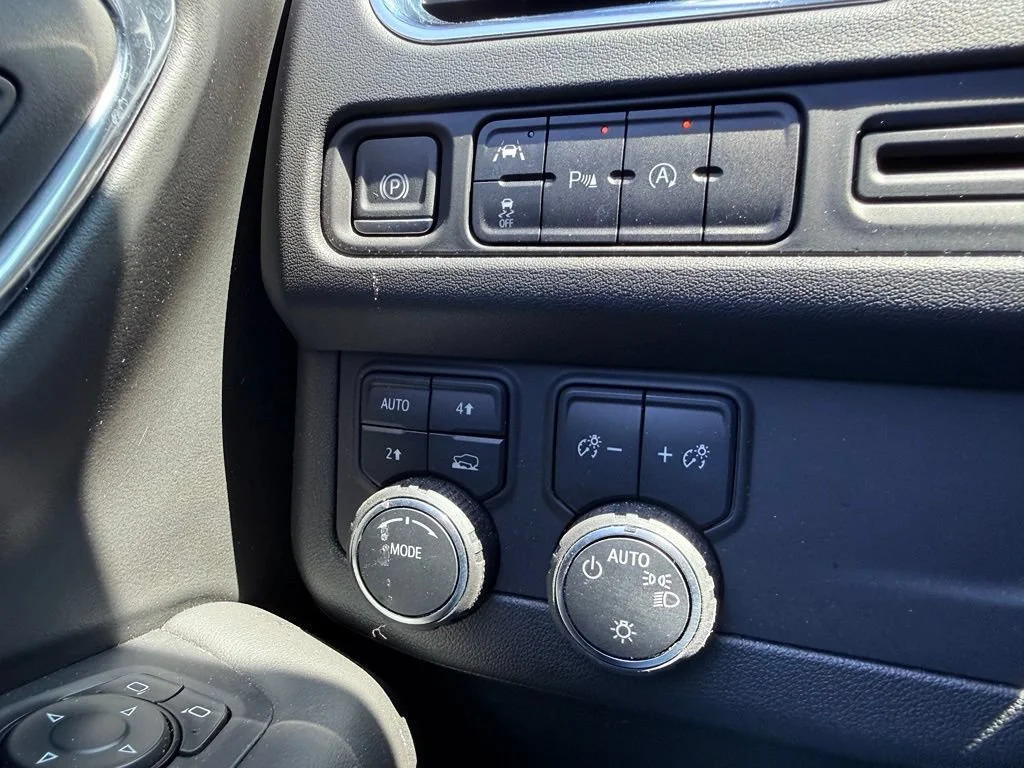 Used 2024 Black Chevrolet LT image 43