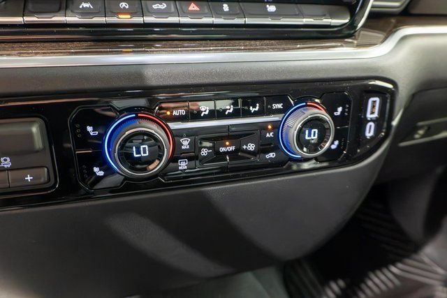 New 2026 Summit White Chevrolet LT (2FL) image 22
