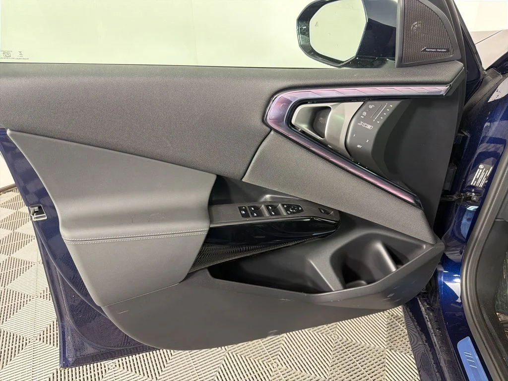 Used 2026 Tanzanite Blue II Metallic BMW 30 xDrive image 18