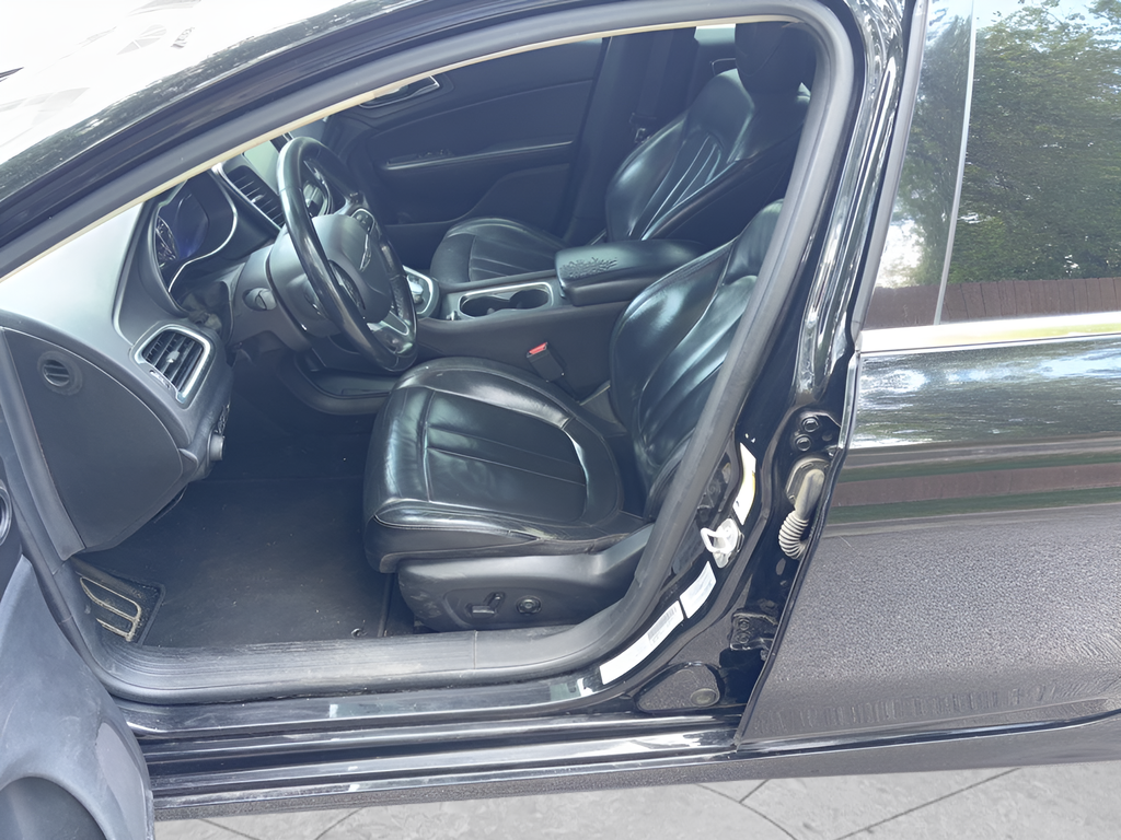 Used 2017 Black Chrysler Limited image 9