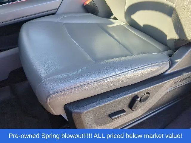 Used 2025 Black Ford Flash image 25