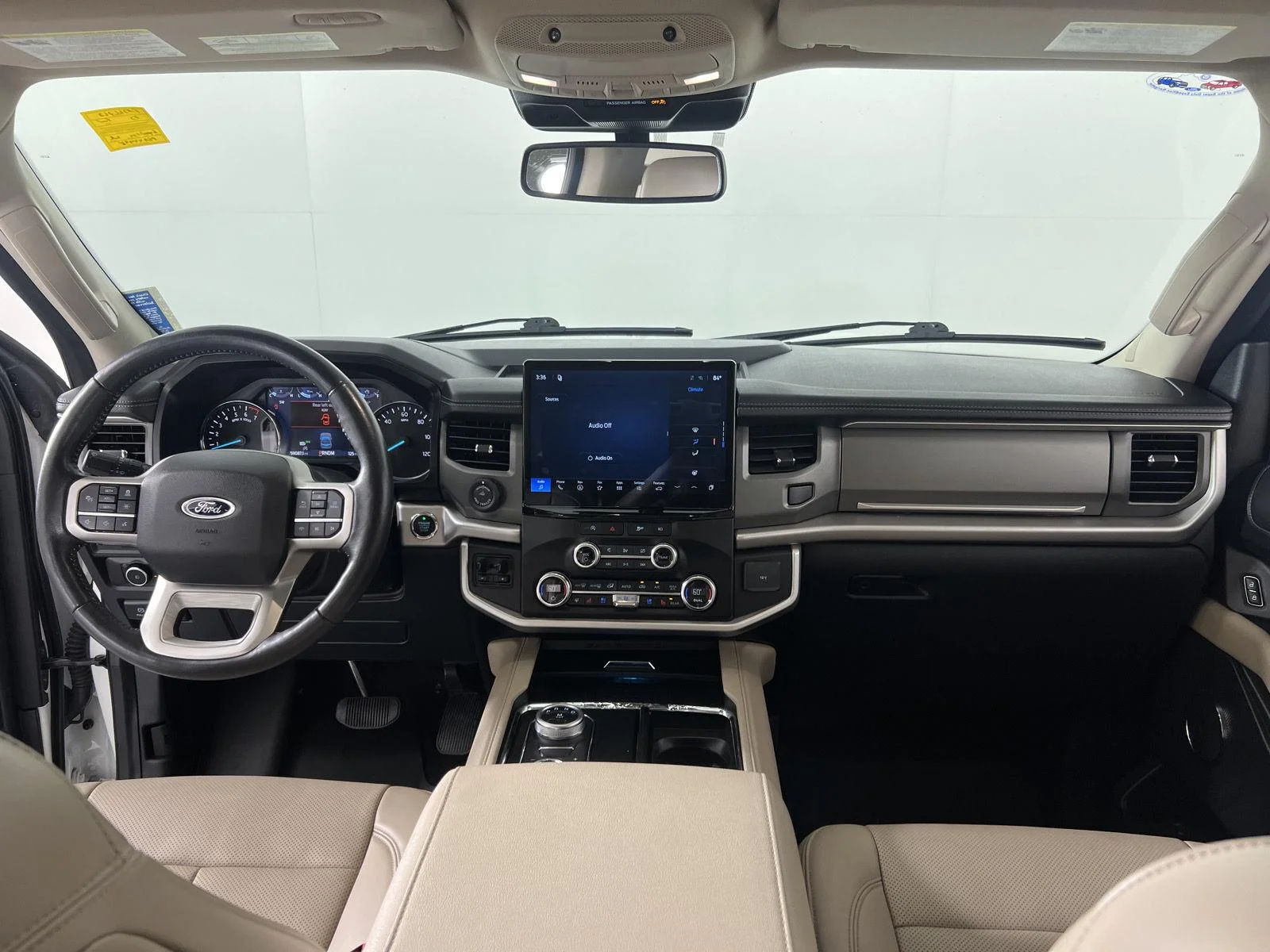 Used 2023 Star White Metallic Tri-Coat Ford XLT image 4