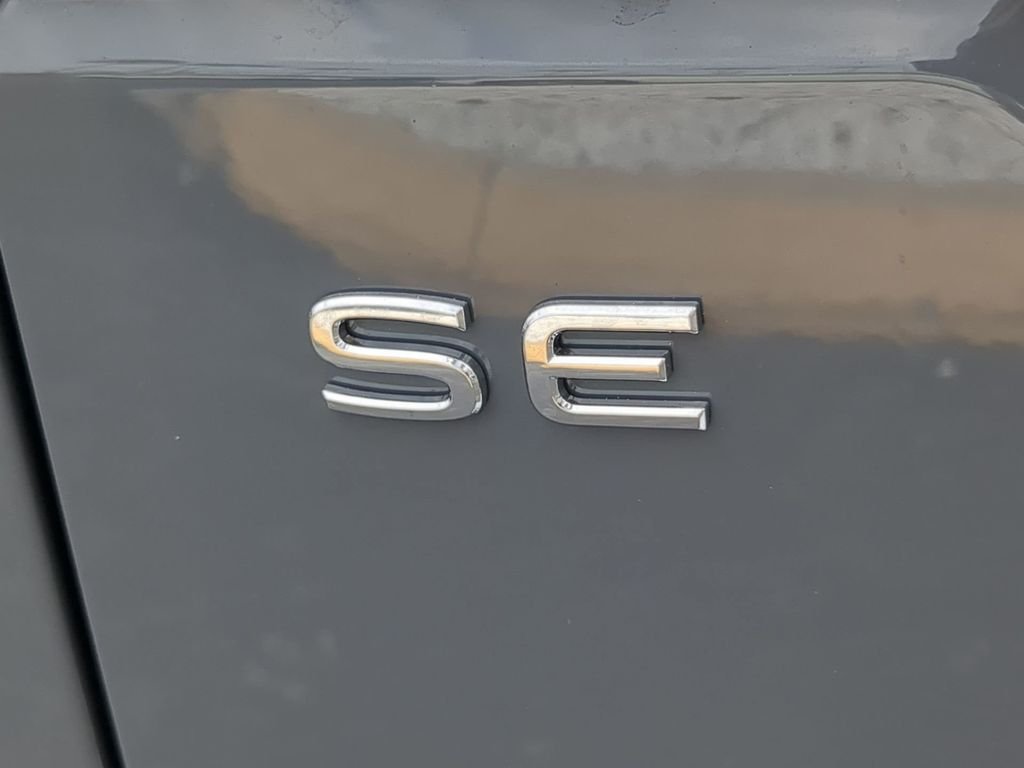 New 2026 Gray Volkswagen 2.0T SE w/Technology image 11