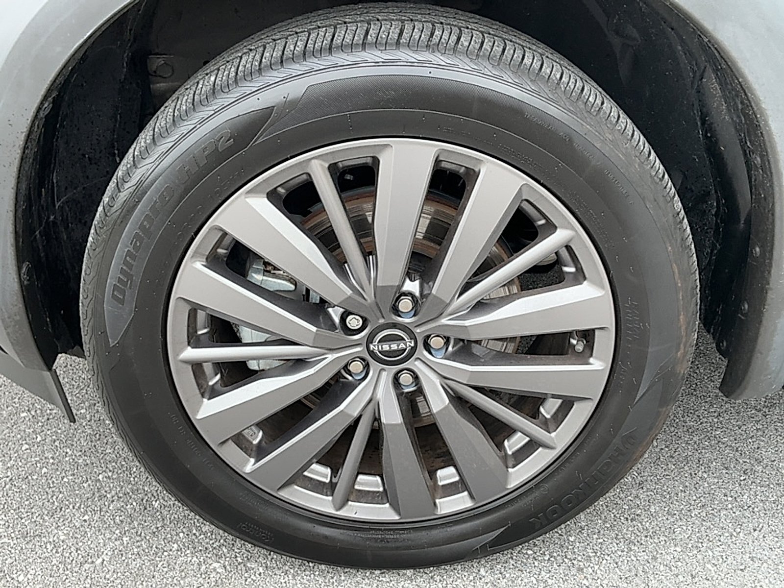 Used 2023 Super Black Nissan SL FWD image 5